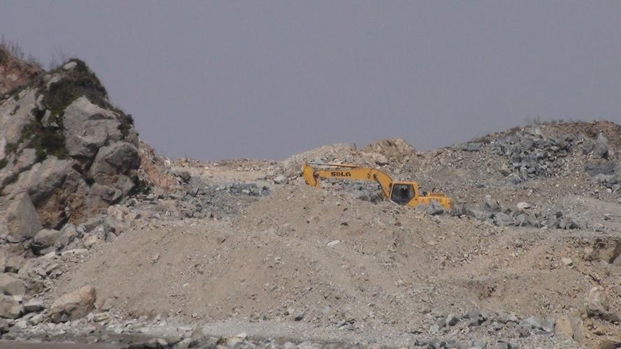 加工及大型预制构件制造基地项目陆域形成工程开山爆破及土石方工程